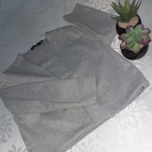 Boohoo Gray Bolero - Picture 2 of 6